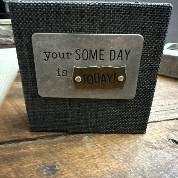 DEMDACO Plaque - Picture 7 of 10